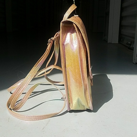 Handbag - Picture 2 of 3